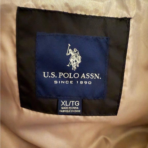 Polo Assn Vest - Picture 2 of 3